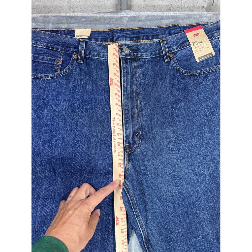 Levis 550 Relaxed Fit Jeans Mens 44x32 Big and Tall Medium Wash Denim 01550-4886 - Picture 3 of 11